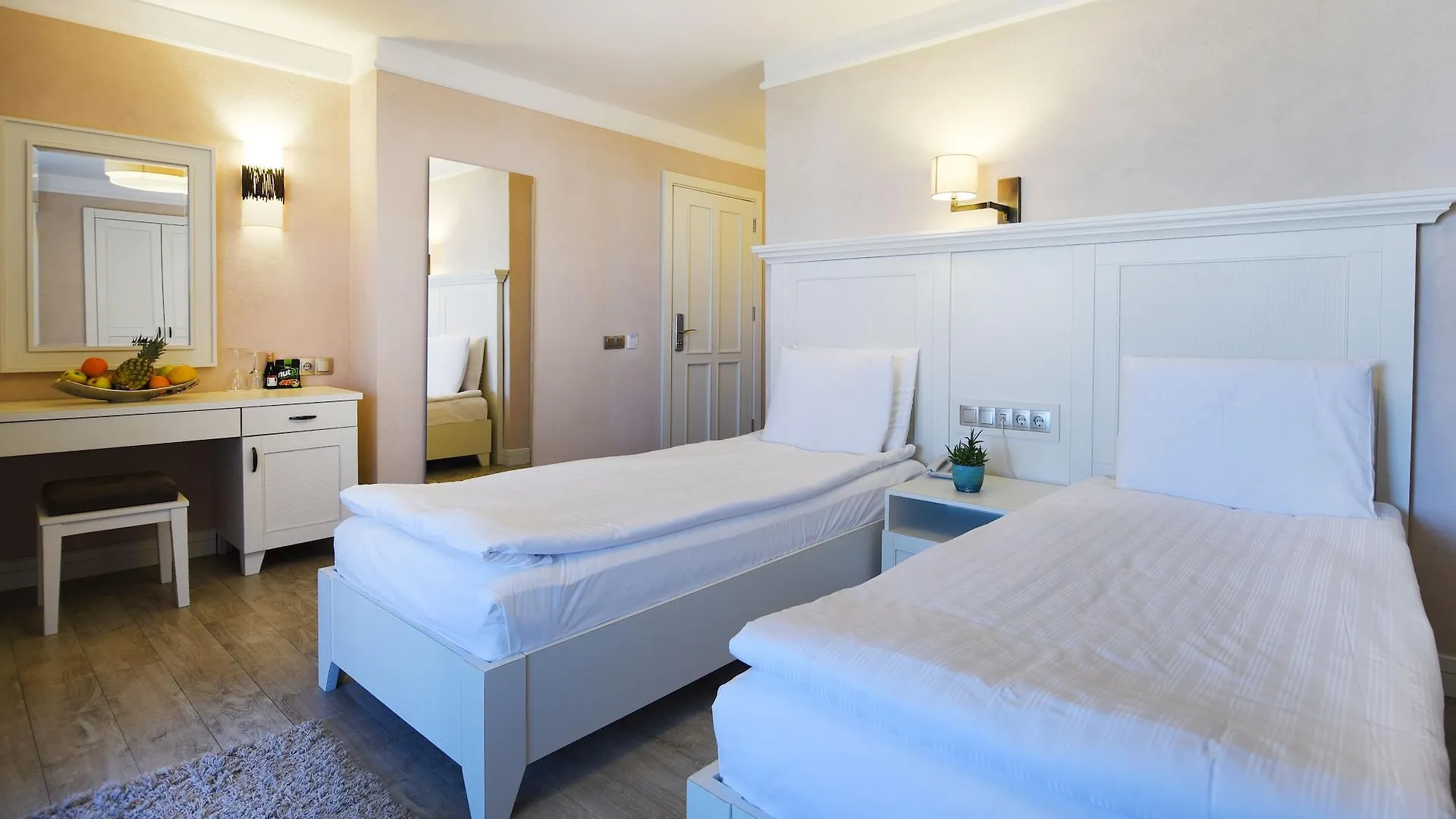 Temenos Luxury Hotel & Spa - Boutique Class Ortakent 4*,