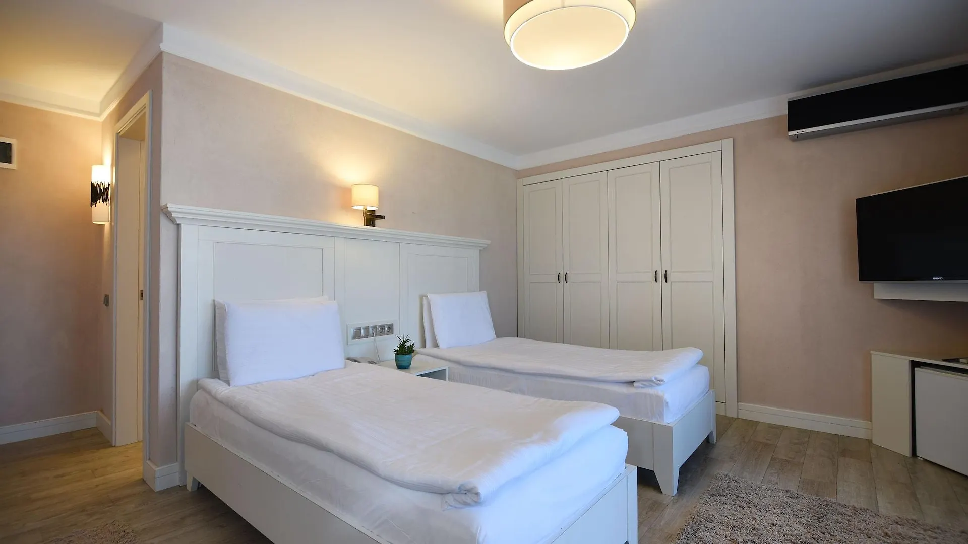 Temenos Luxury Hotel & Spa - Boutique Class Ortakent 4*,