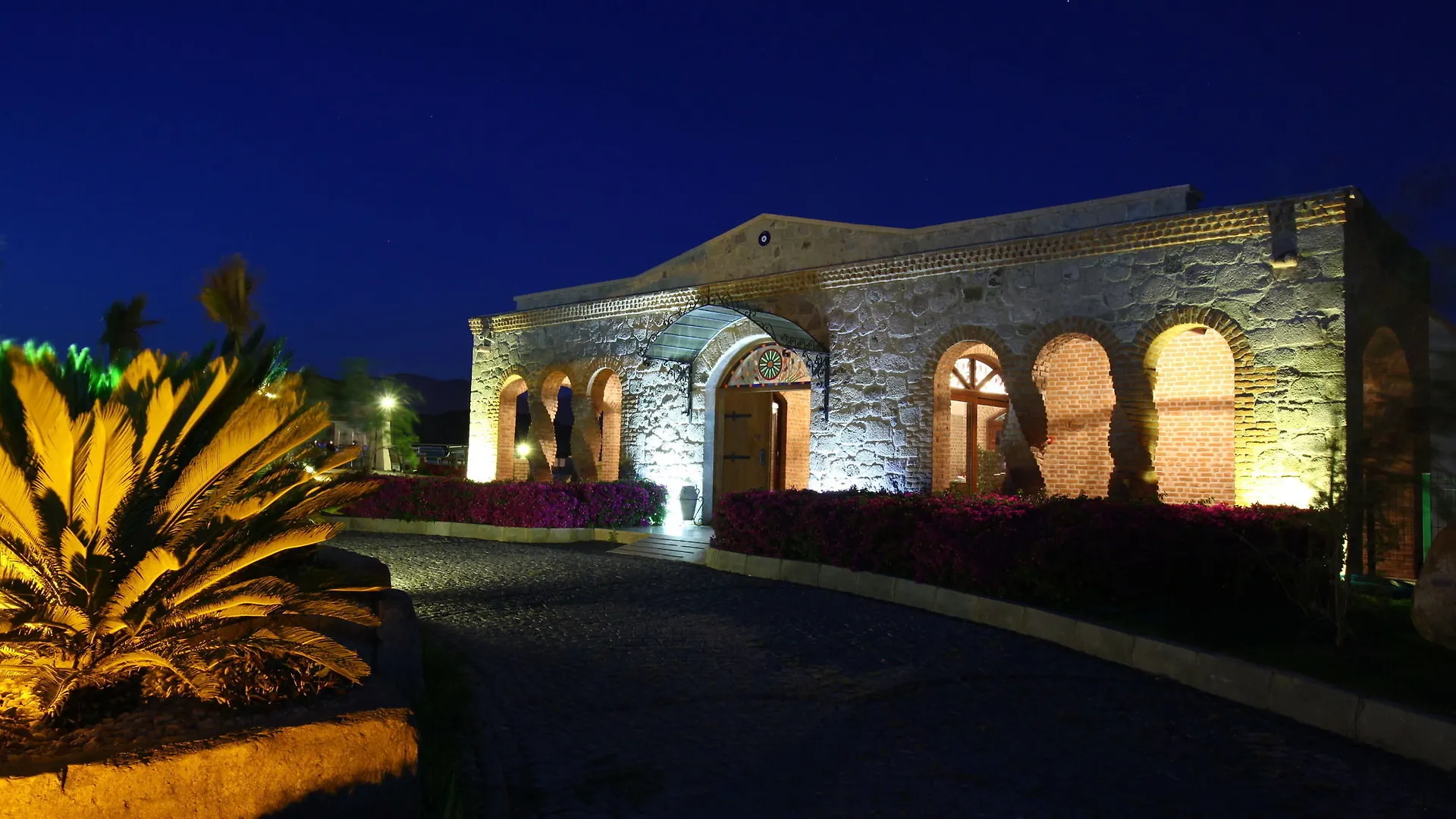 Temenos Luxury Hotel & Spa - Boutique Class Ortakent 4*,